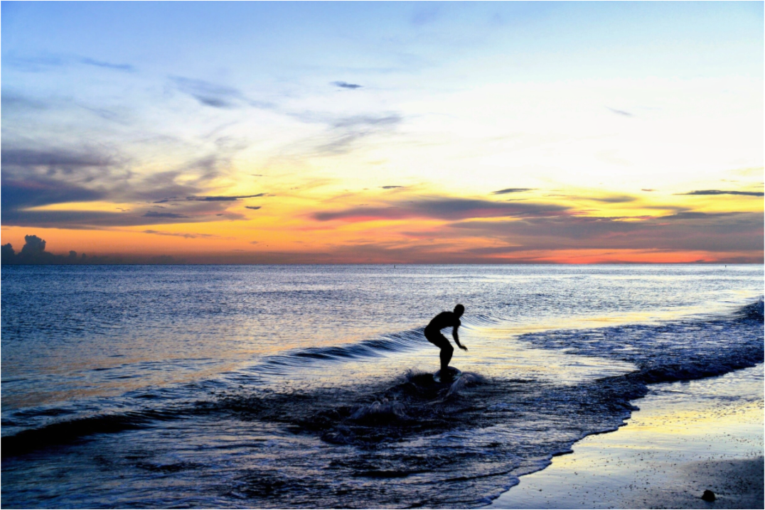 Main image Chasing the Last Light