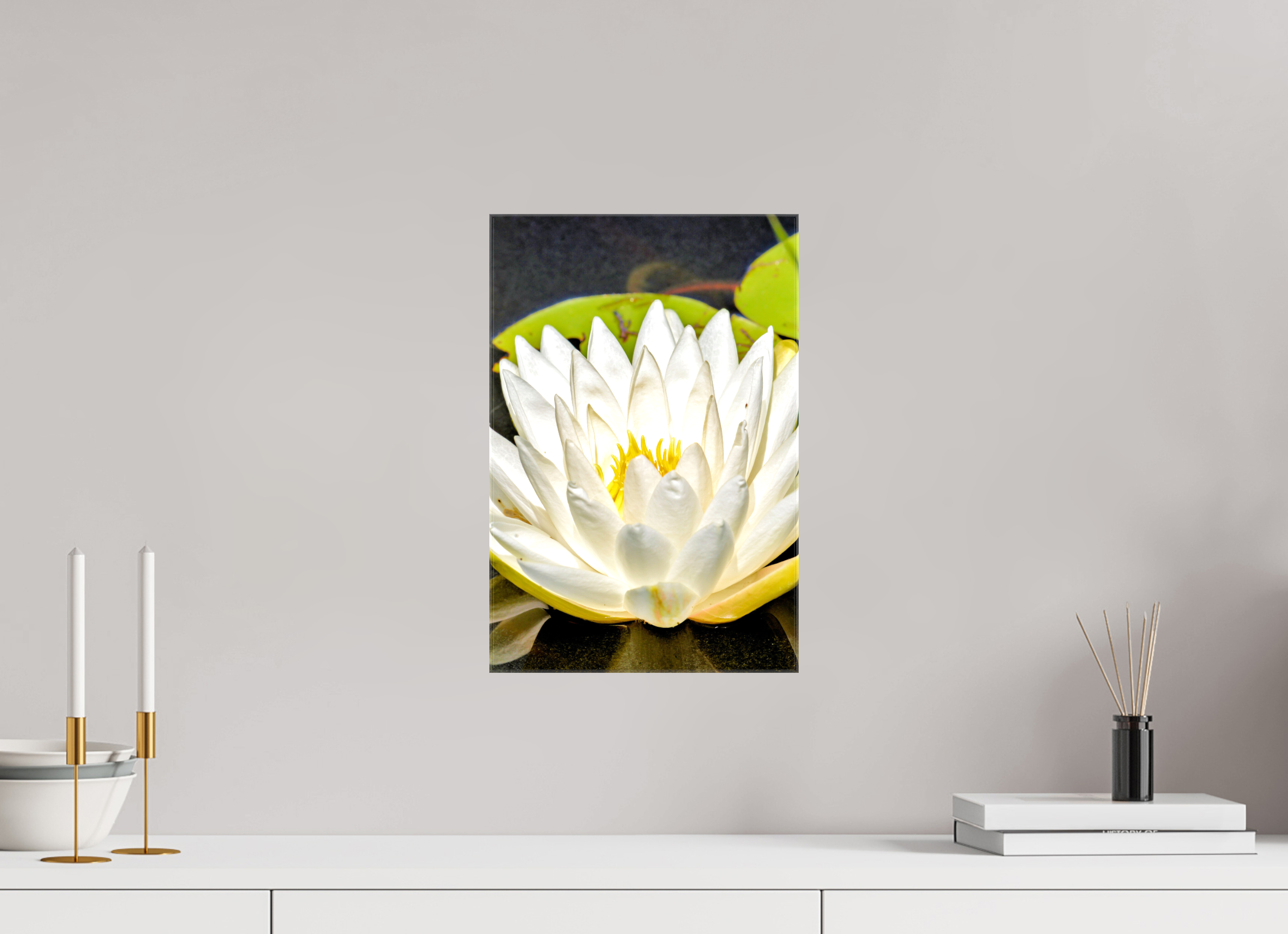 10 x 15″, Glossy Canvas on Stretcher Frame, 1,57" Wrapped The White Water Lily