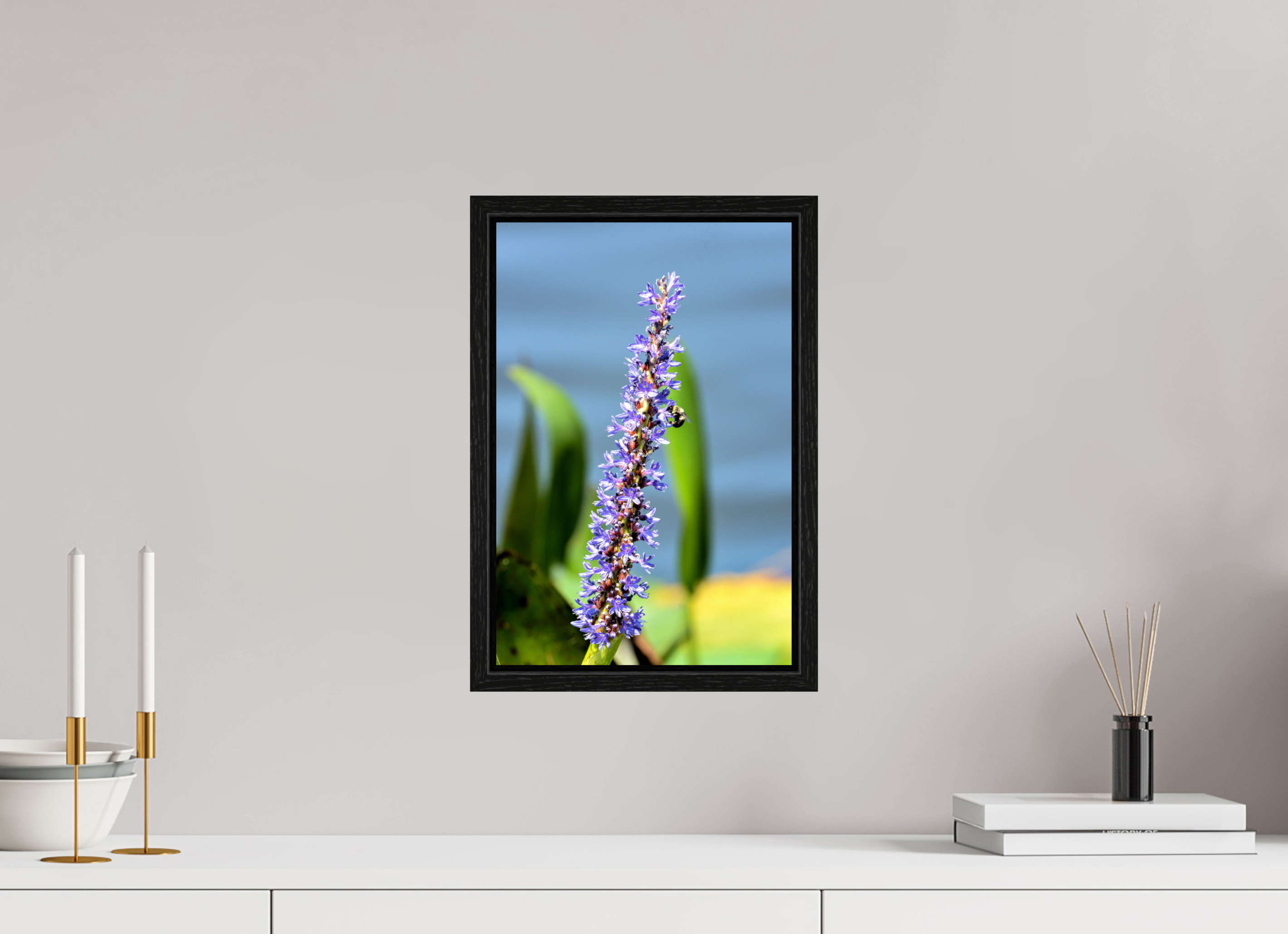 10 x 15″, Floater Frame Bloom & Buzz